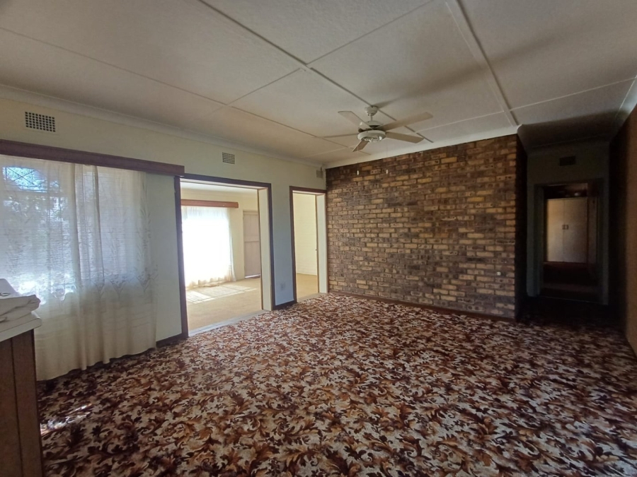 3 Bedroom Property for Sale in Meiringspark North West